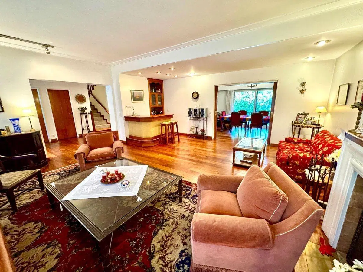 Casa de 5 ambientes en San Isidro con pileta 3