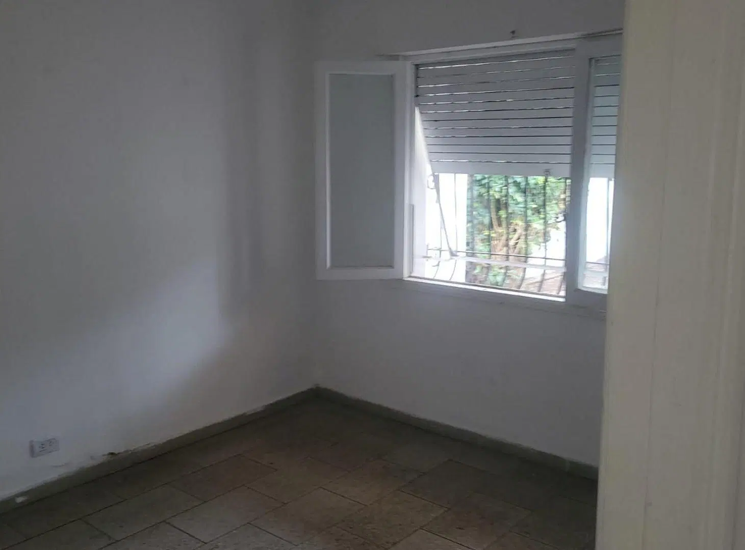 VENTA CASA 3 AMBIENTES BERNAL - QUILMES 4