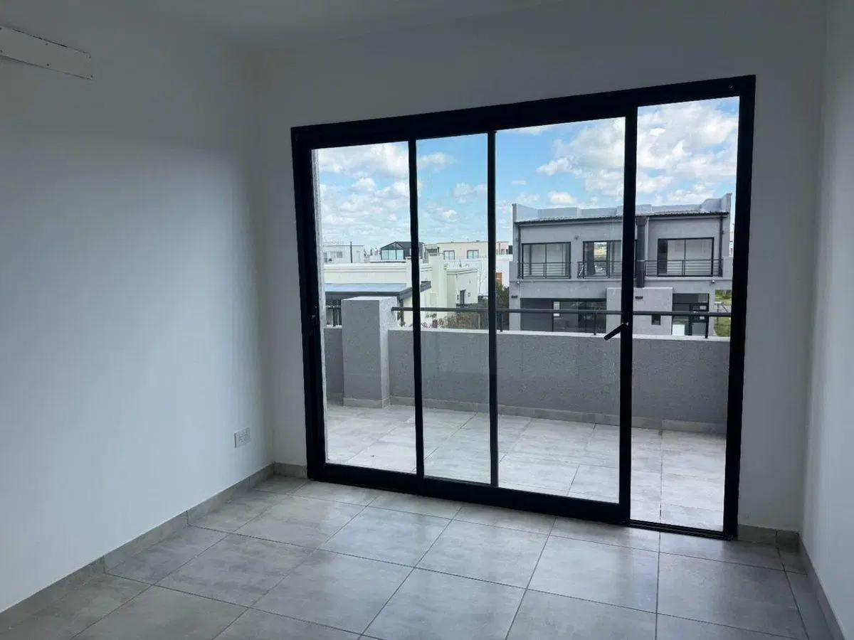 CASA A ESTRENAR  + AMARRAS en VILA MARINA II 4