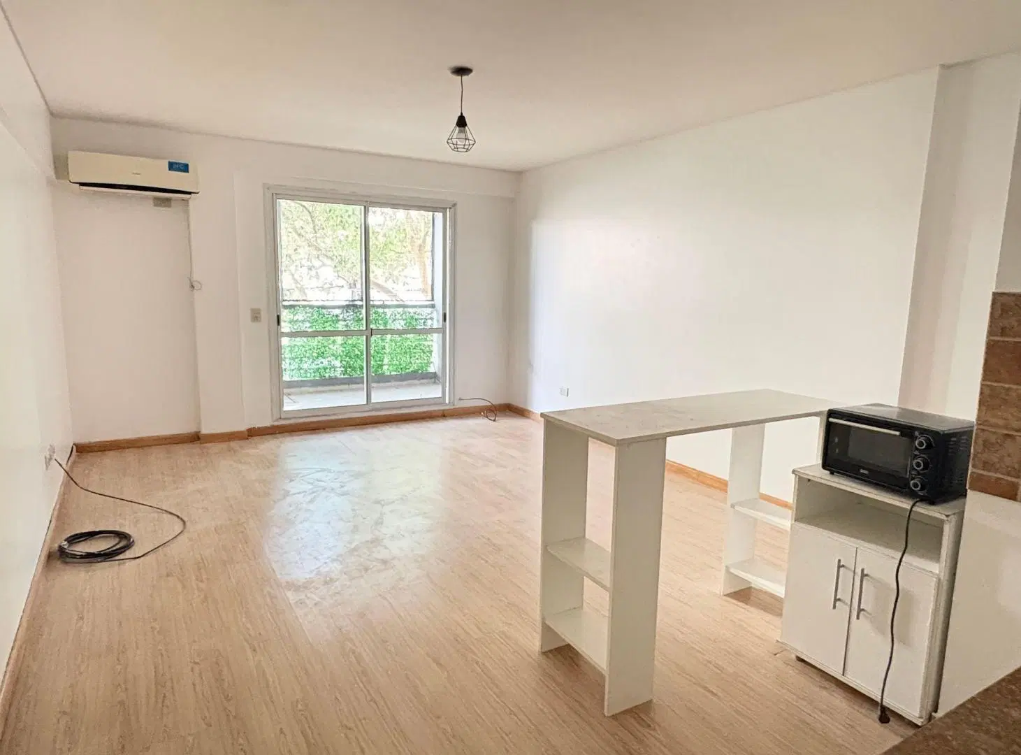 ALQUILER 1 AMB. BALCON ATERRAZ, P.CHAS, V.URQUIZA 2