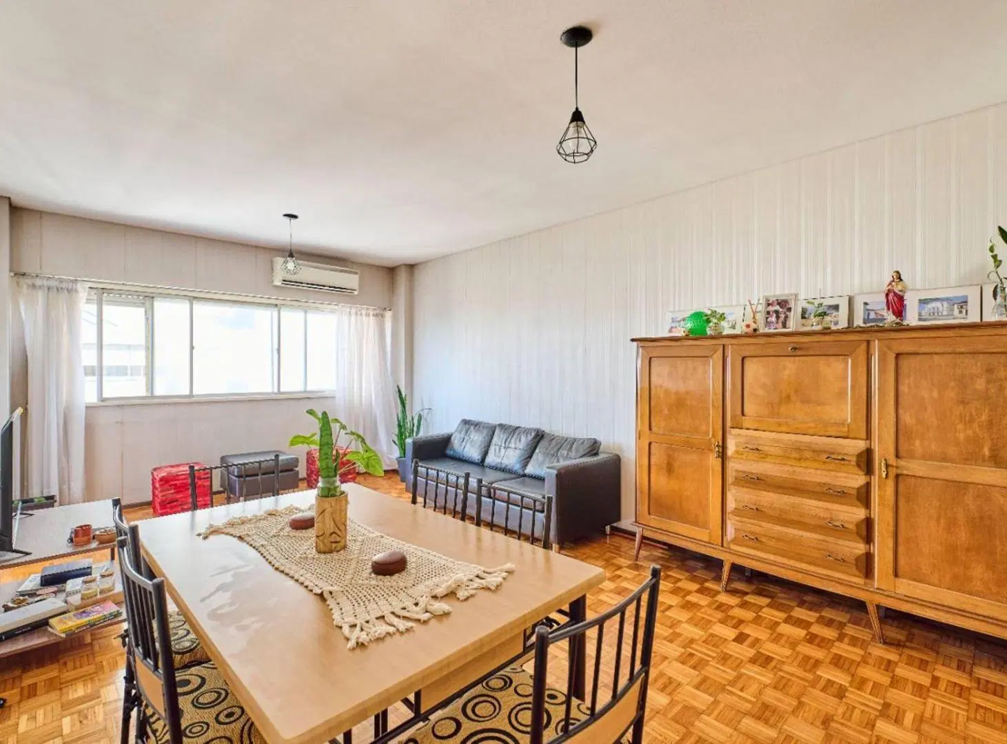 Venta en Saavedra, 4 dormitorios y cochera 8