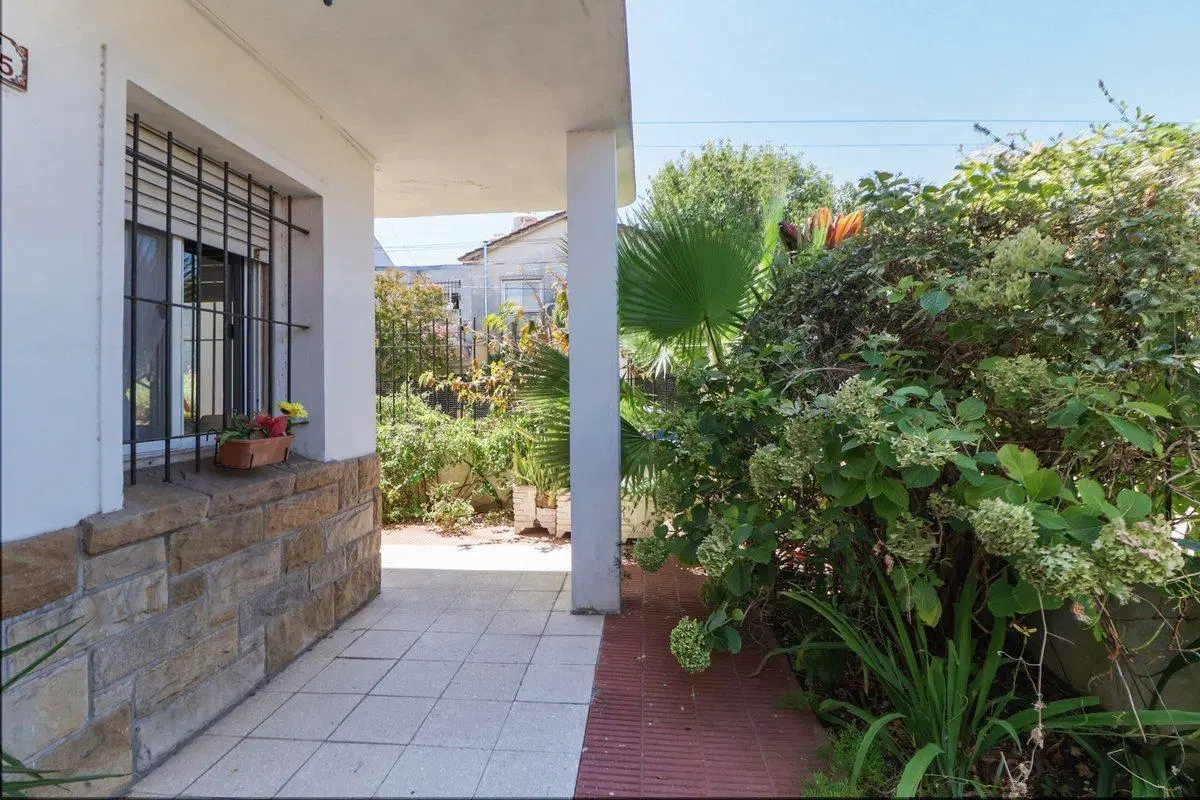 PH 3 amb con jardin y patio - Olivos Roche 3