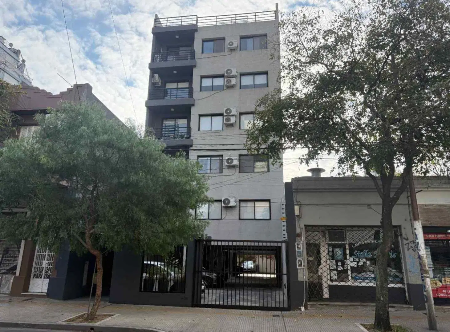Venta-Depart Florida Mitre, 3 ambientes, cochera 2