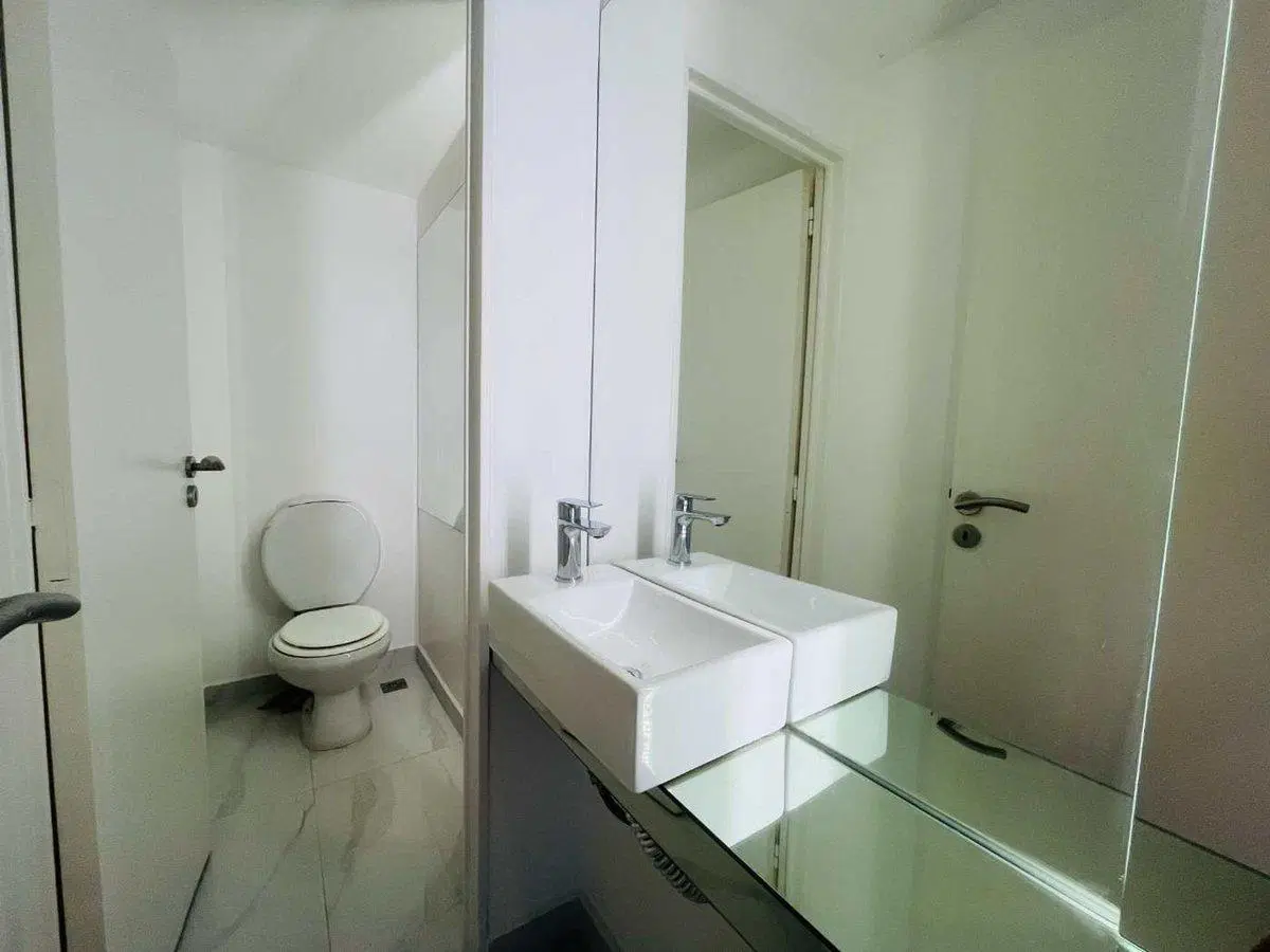 Alquiler Oficinas con vista abierta en Retiro 8