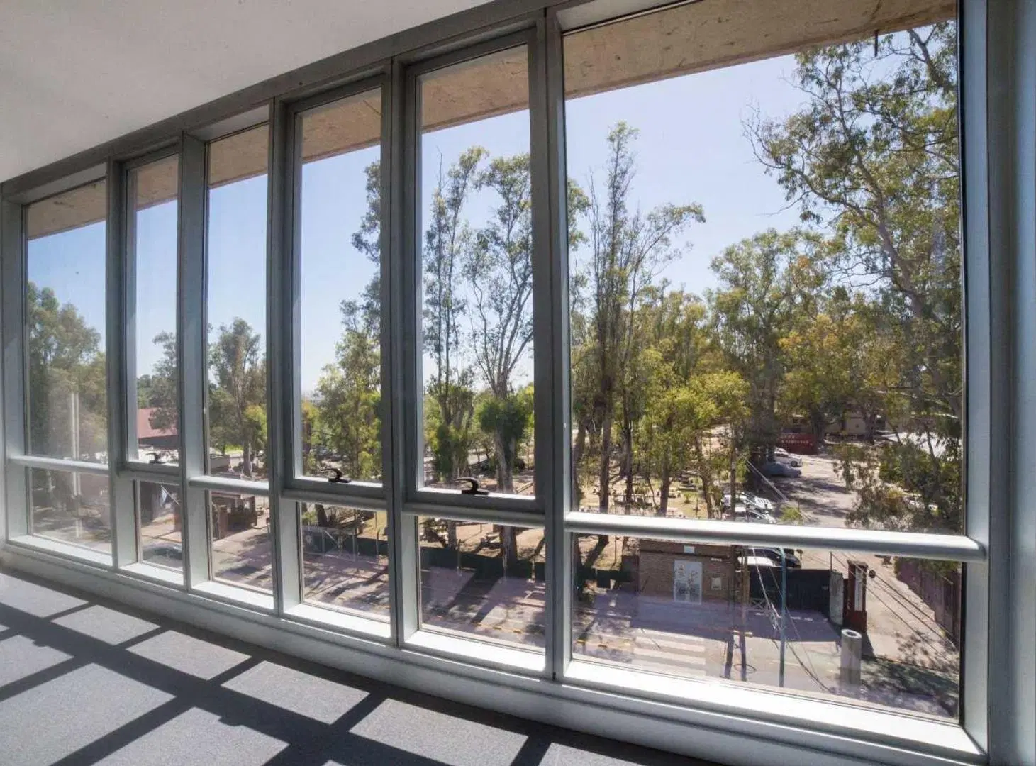OFICINAS 930 m2 PLANTA LIBRE en OLIVO, 18 cocheras 4