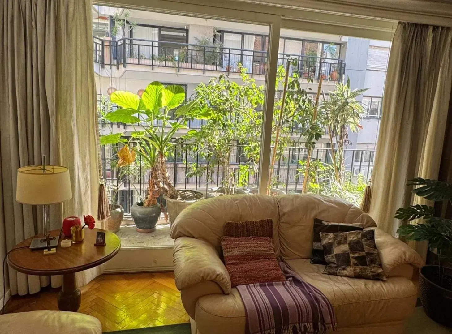 Venta departamento cuatro ambientes en recoleta 8