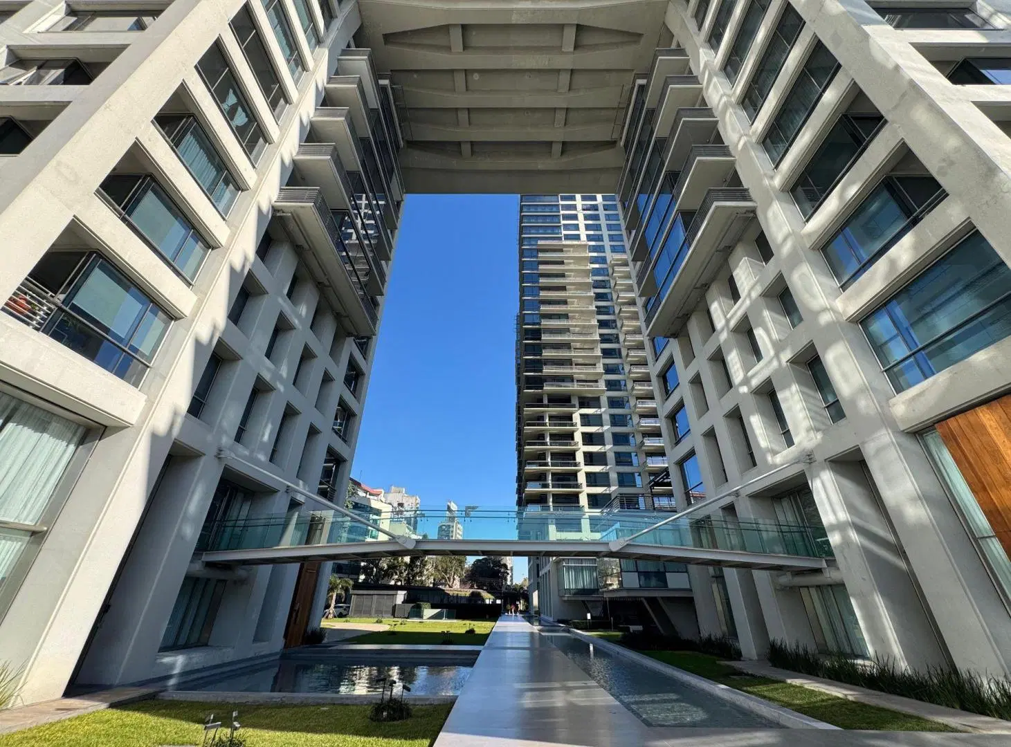 Venta Depto al RIO 3 ambientes convertido en 2 5