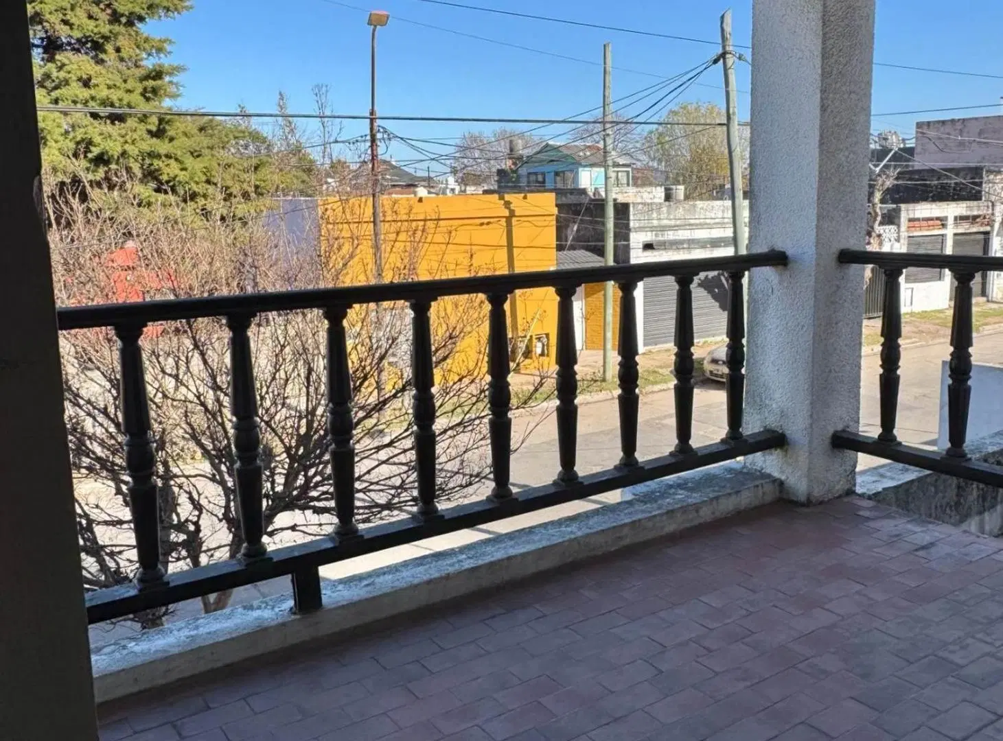 Venta casa 5 ambientes c/ cochera y patio en Haedo 8
