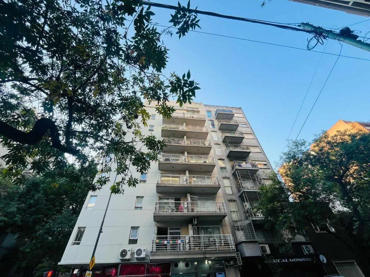 Venta Monoambiente Luminoso con Balcon en Belgrano 8