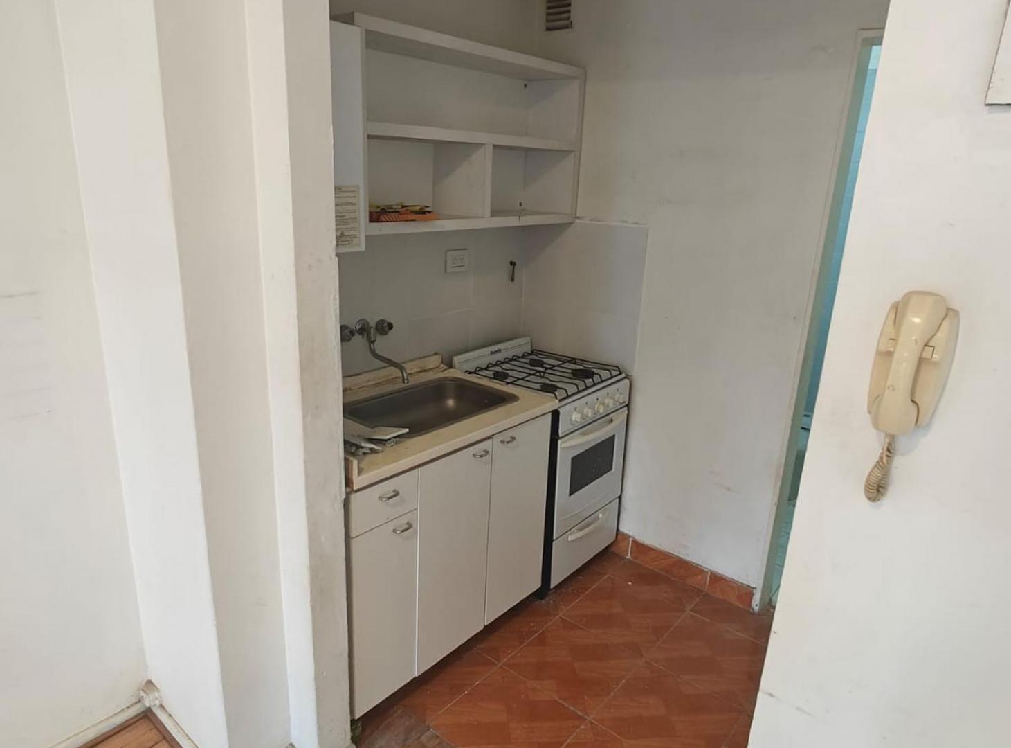 Foto de Venta monoambiente villa pueyrredon, imagen 2