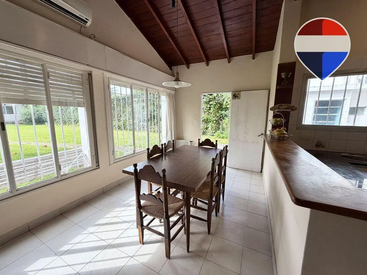 VENTA CASA 4 AMB. JARDIN/QUINCHO VICENTE LOPEZ 8