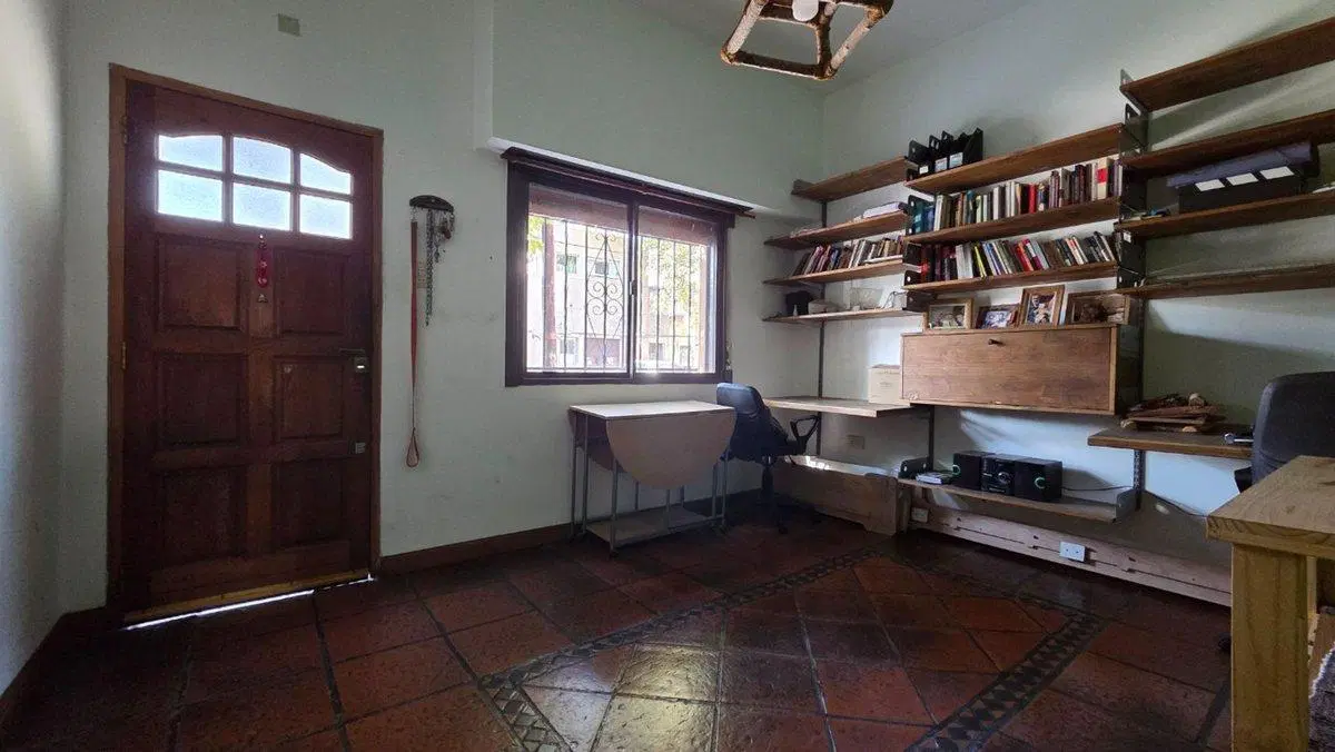 CASA CON JARDIN EN LANUS OESTE 3