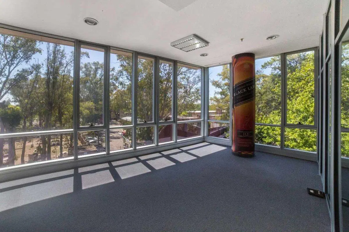 OFICINAS 960 m2 PLANTA LIBRE   OLIVOS 18 cocheras 4