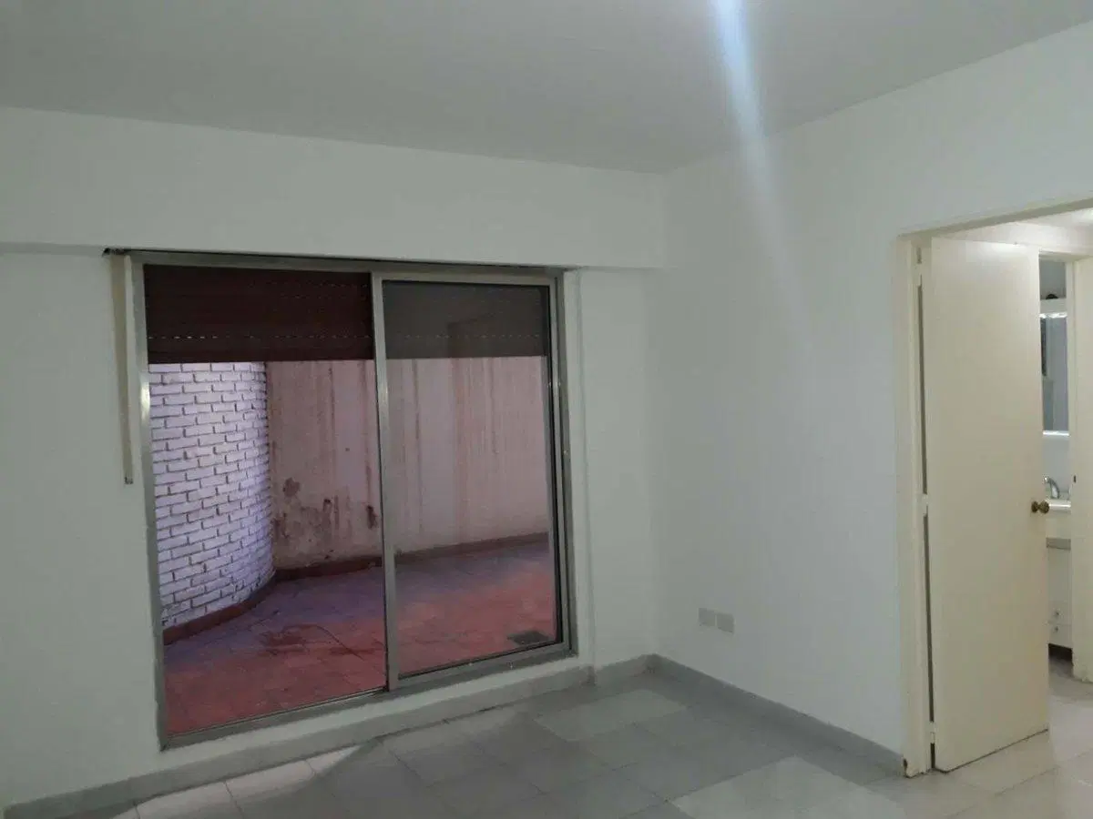 Departamento 2 Amb con patio en Retiro 2
