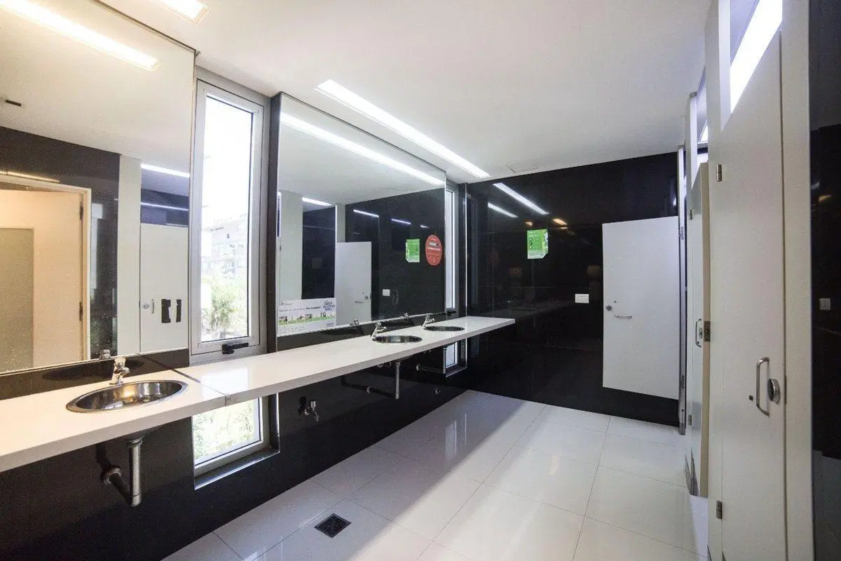 OFICINAS 470 m2 PLANTA LIBRE en OLIVO, 8 cocheras 3
