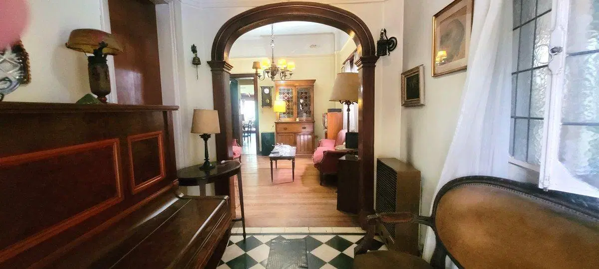 Venta casa con jardin, Ramos Mejia 3