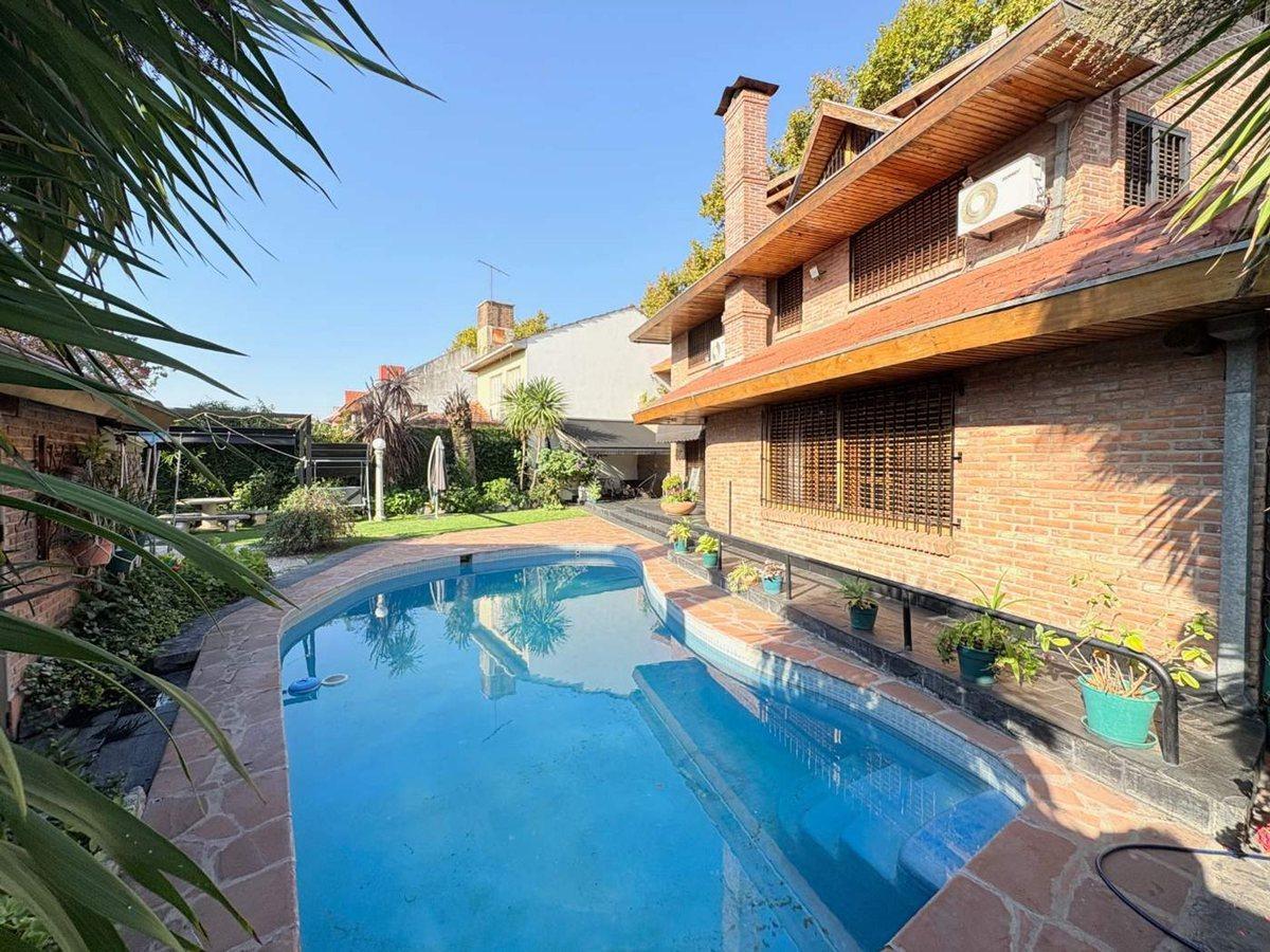 Foto de Venta casa 4 dormitorios Martinez Permuta, imagen 1