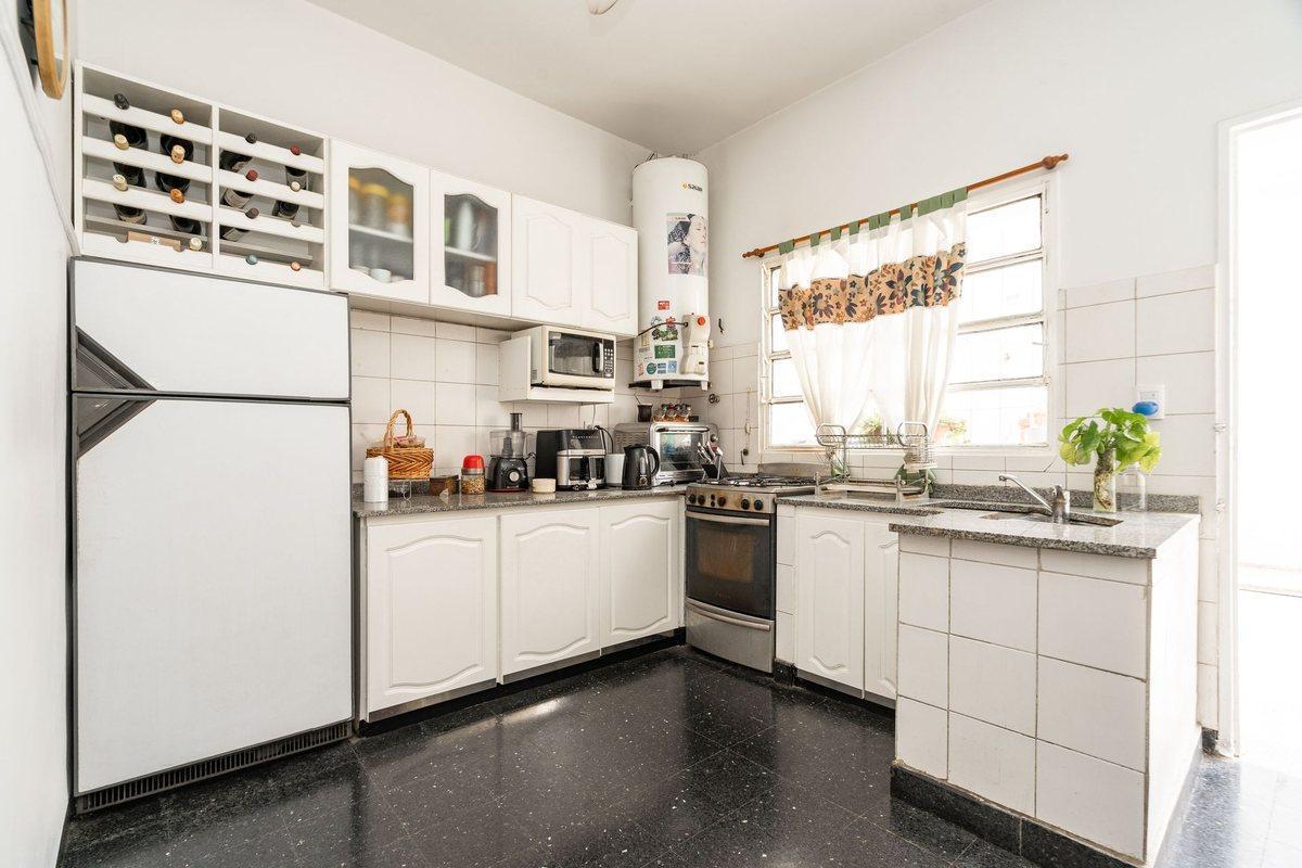 Foto de VENTA DE PH 4 AMB. PATIO MUCHA LUZ, SIN EXP. MUNRO, imagen 2