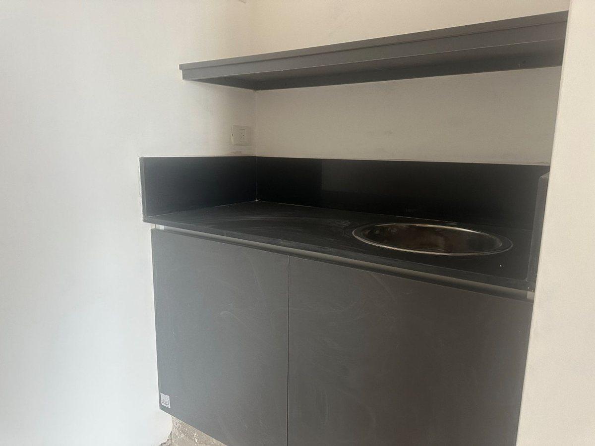 Foto de OFICINA EN VENTA OLIVOS AV. LIBERTADOR VISTA ALRÍO, imagen 2