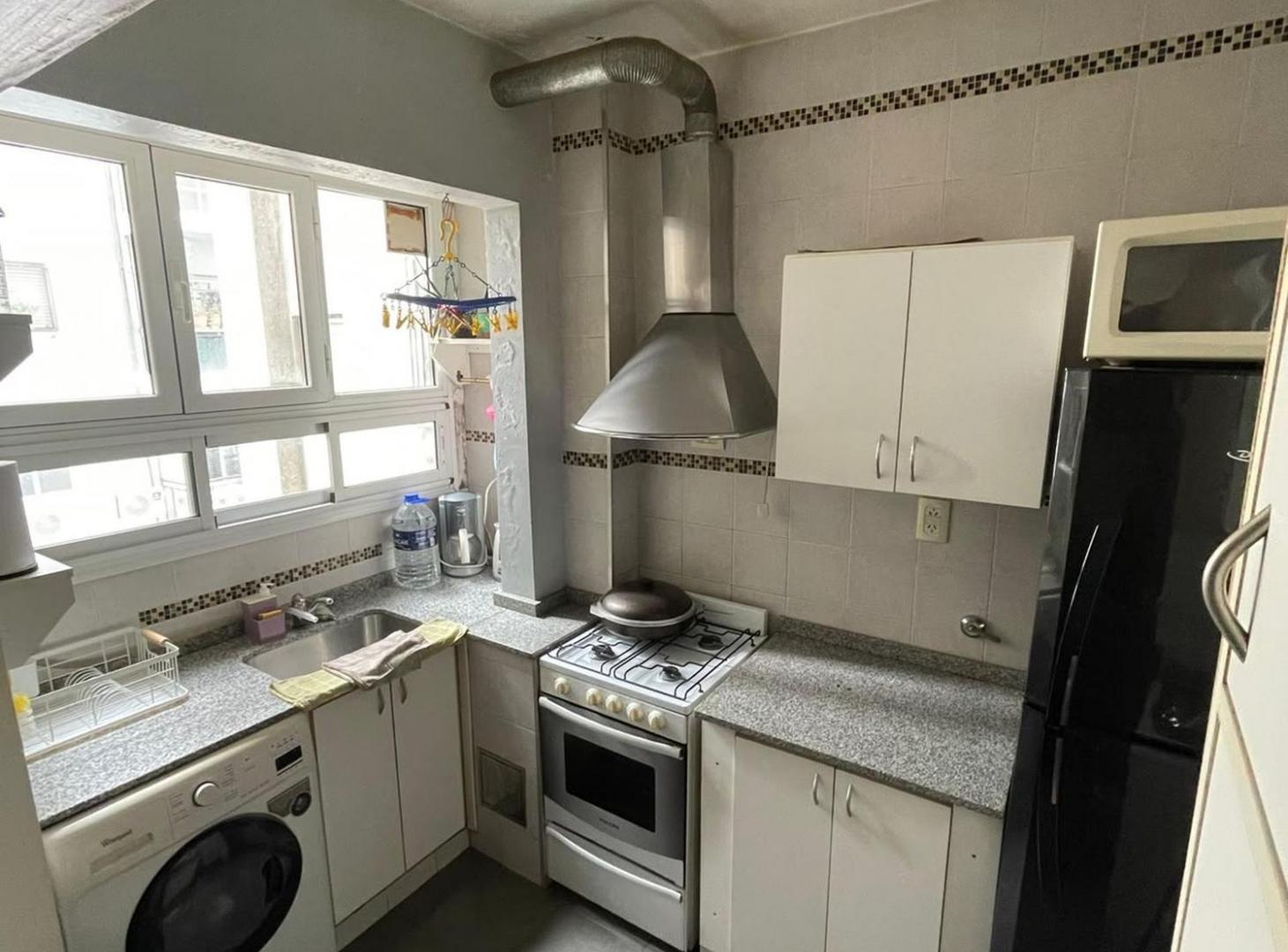 Foto de VENTA DEPTO 3 AMB - ABASTO - AMOBLADO, imagen 3
