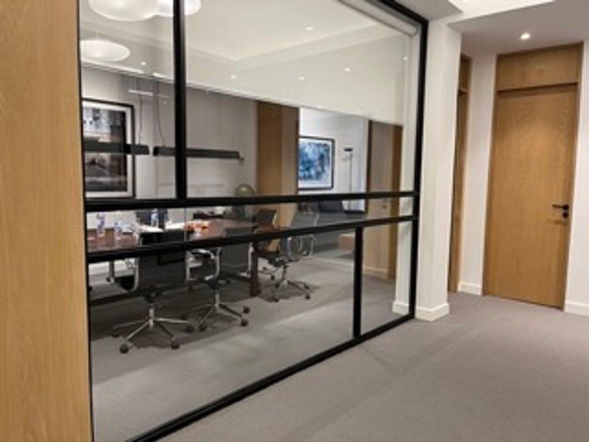 Foto de OFICINAS REFACCIONADAS En Sargento Cabral 800, imagen 1