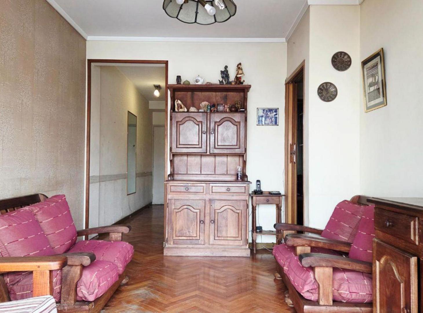 Foto de DEPARTAMENTO 3 AMBIENTES C/BALCÓN Y LAVAD. AP CRED, imagen 1