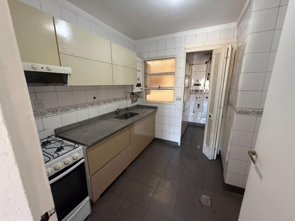 Foto de VENTA- Balvanera Departamento 2 dormitorios balcón, imagen 4