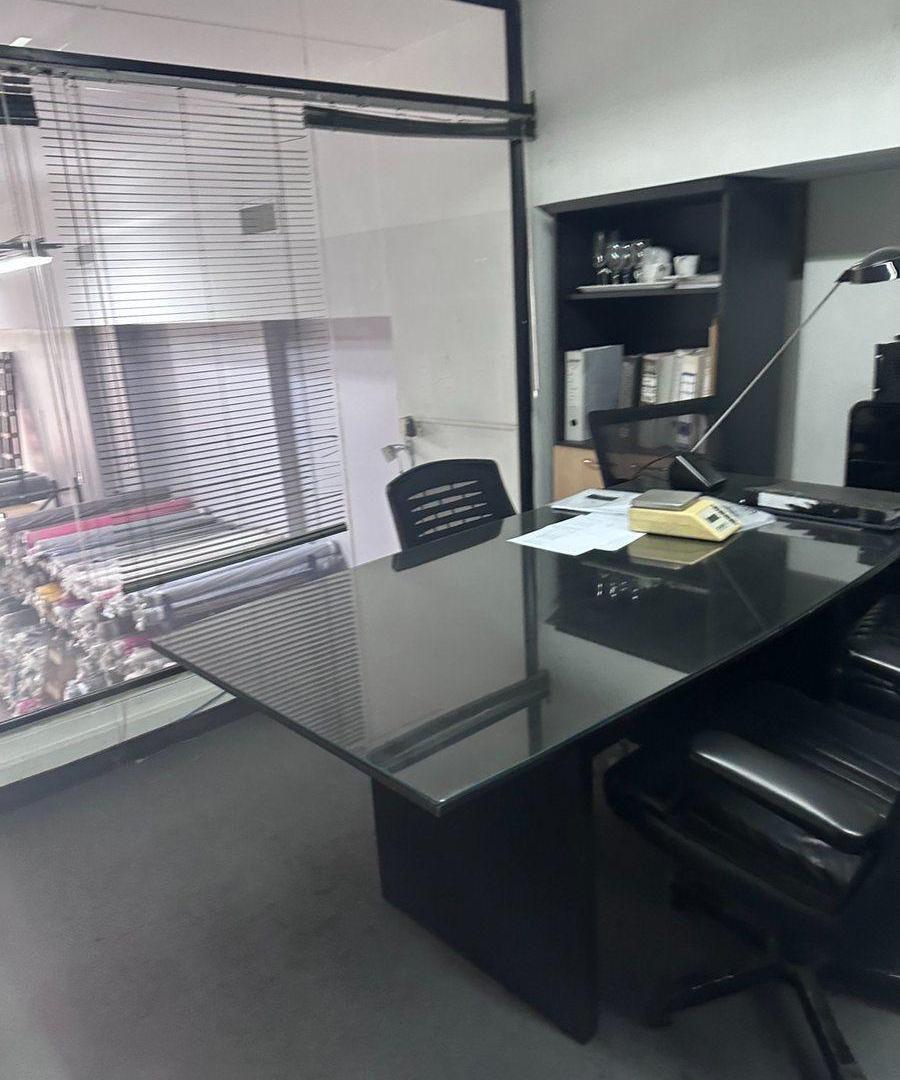 Foto de Local PB, SOTANO E/PISO y 1*PISO con sup 1030m2, imagen 3