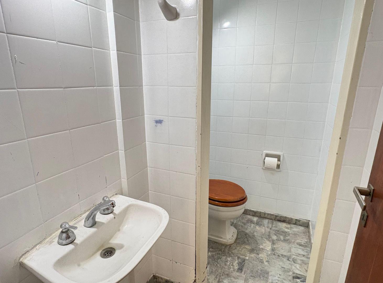 Foto de VENTA PH 6 AMB ENTRADA INDEP TERRAZA PROPIA FLORES, imagen 5
