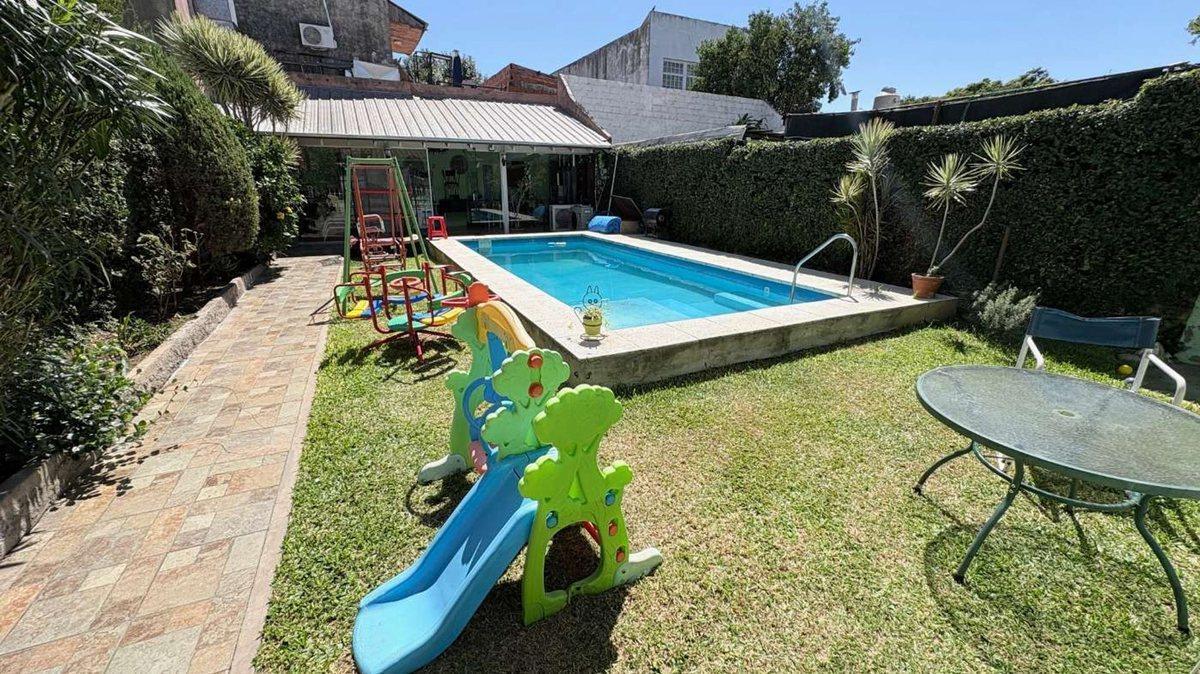 Foto de Casa en venta en Munro-pileta y quincho, imagen 5