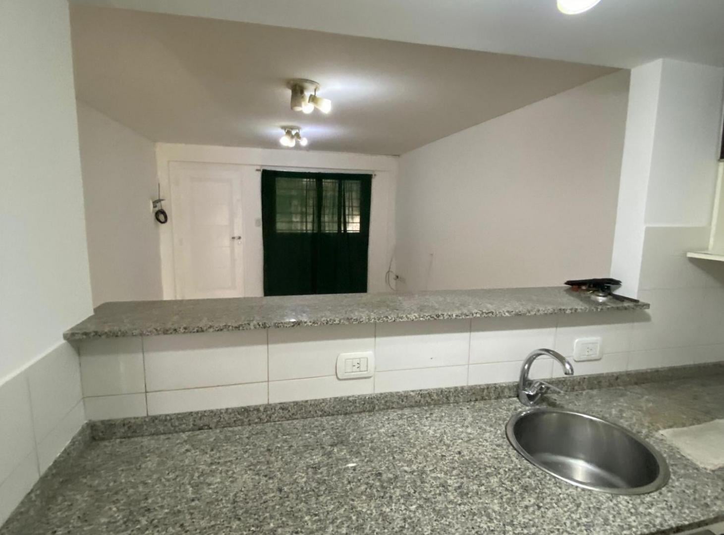 Foto de DEPARTAMENTO 2 AMB + COCHERA + TERRAZA PROPIA, imagen 3