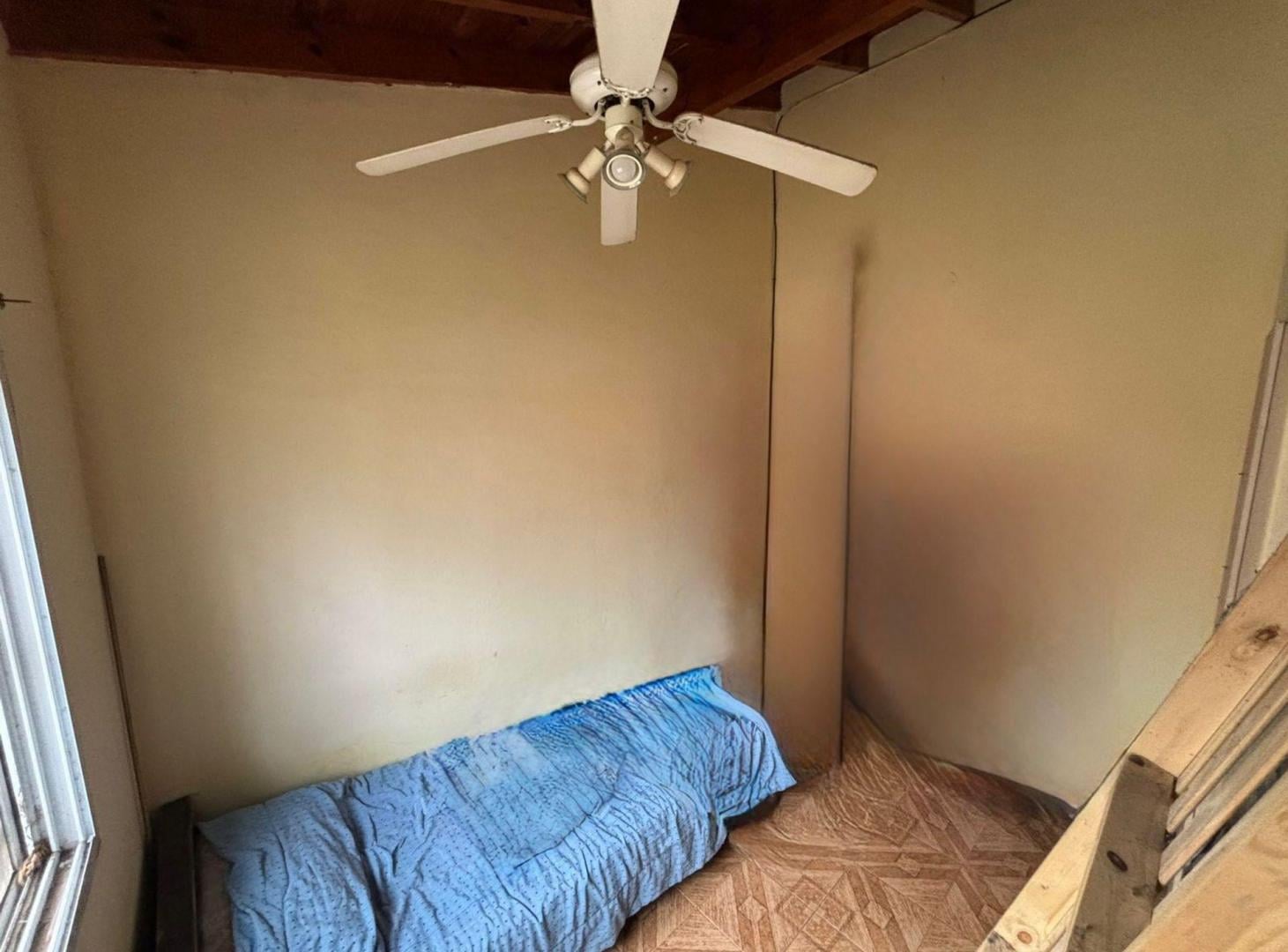 Foto de VENTA CASA 4 AMBIENTES - PRESIDENTE DERQUI, imagen 4
