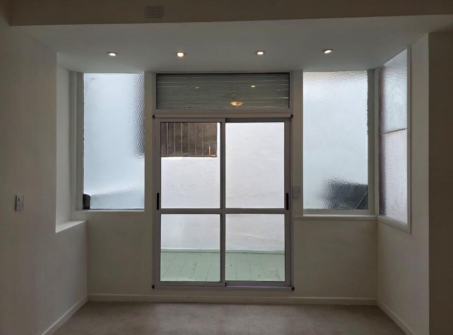 Foto de VENTA DEPTO 2 AMBIENTES - REFACCIONADO EN ALMAGRO, imagen 2