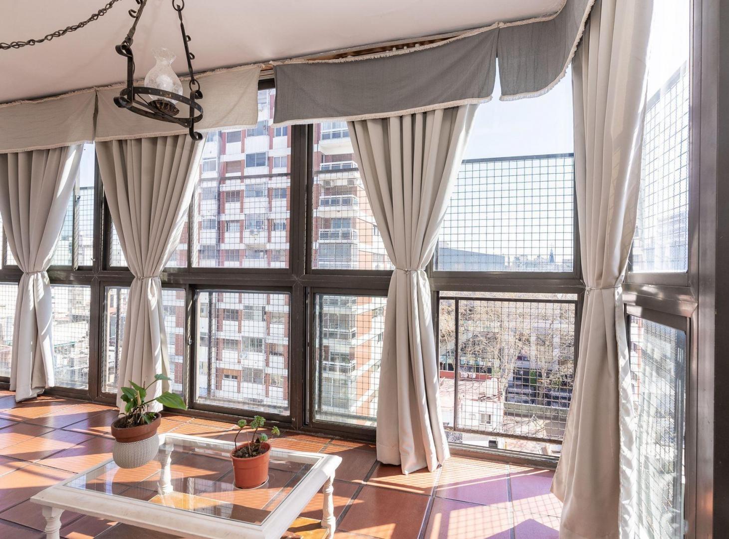 Foto de VENTA TRIPLEX 6 AMB HAB EN SUITE BALCON COCHERA, imagen 5