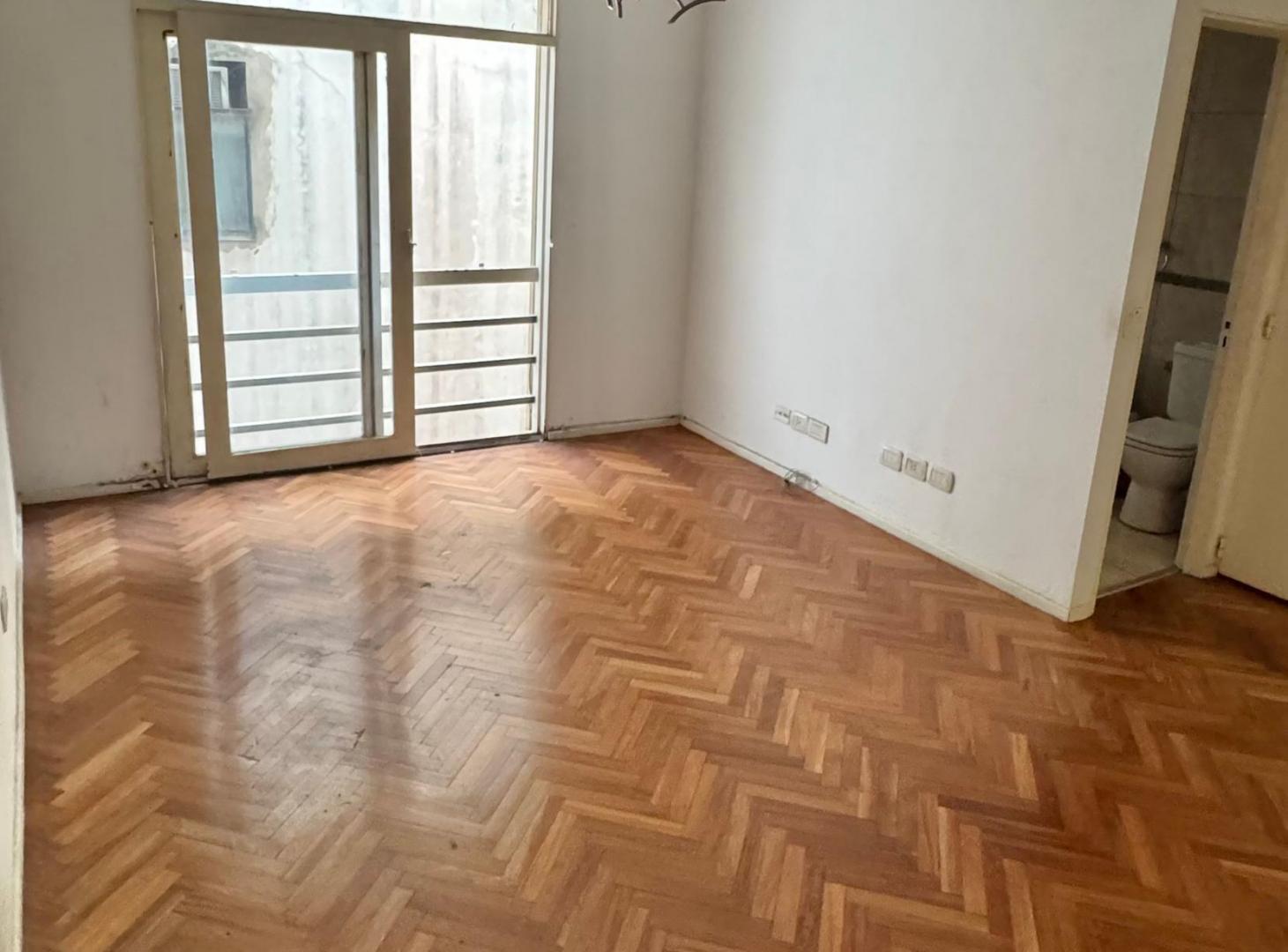 Foto de Venta departamento dos ambientes en RECOLETA, imagen 1
