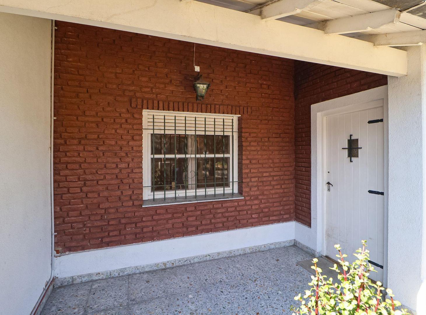 Foto de VENTA CASA OLIVOS - 3 Hab + Dep I Patio y Terraza, imagen 4