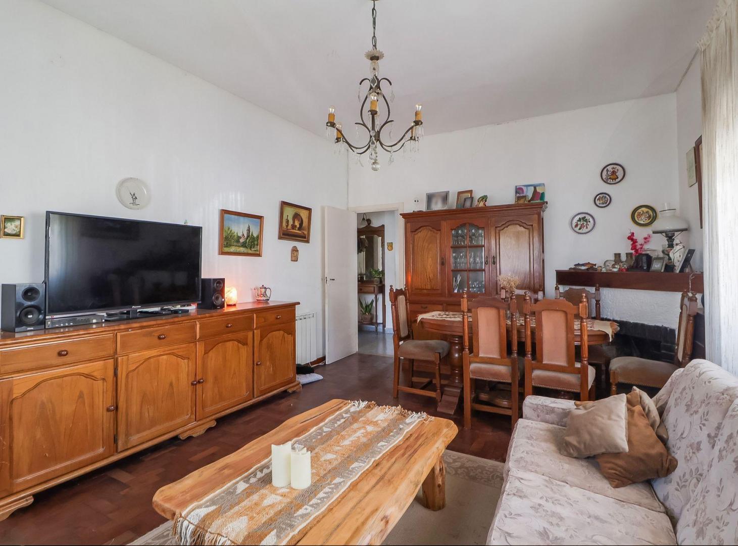 Foto de VENTA CASA OLIVOS - 3 Hab + Dep I Patio y Terraza, imagen 2