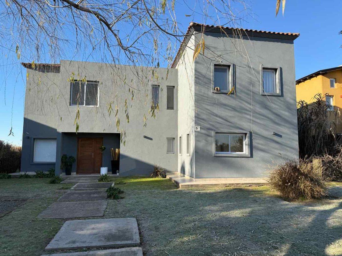 Foto de Venta en Barrio San Benito, imagen 1