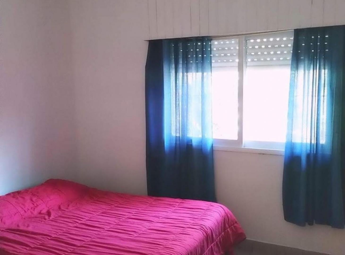 Foto de CASA EN VENTA EN PASO DEL REY - 3 AMB - PILETA, imagen 3