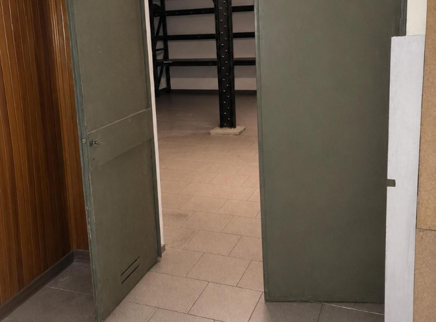 Foto de Local a la calle y deposito en planta, imagen 3
