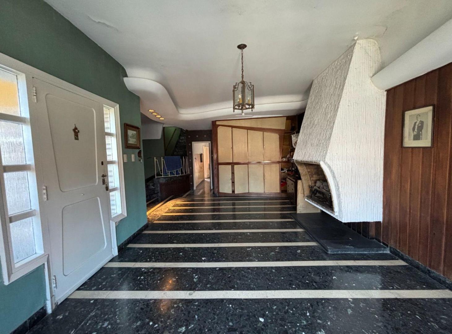 Foto de VENTA CASA 6 AMB - V. SARMIENTO - QUINCHO Y PILETA, imagen 5