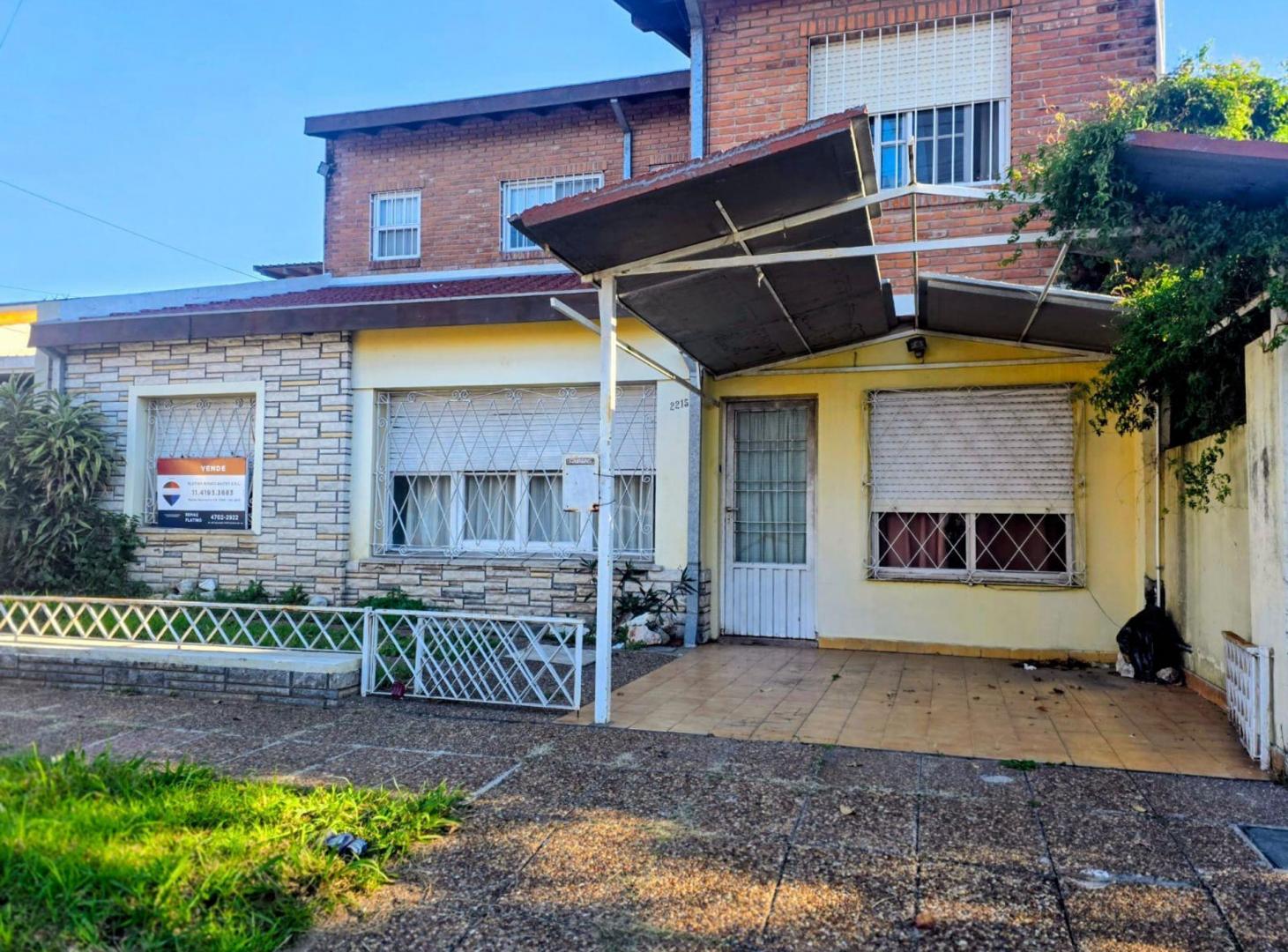 Foto de VENTA 2 CASAS MISMO LOTE APTA CREDITO JARDIN, imagen 5