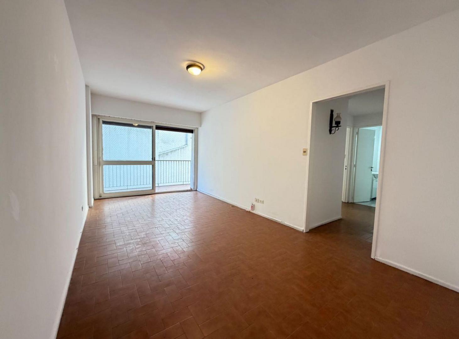 Foto de Alquiler de departamento con balcón y baulera, imagen 2