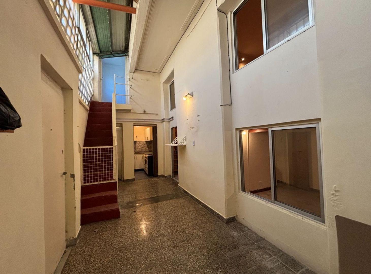 Foto de VENTA PH 3 AMB - CABALLITO NORTE - SIN EXPENSAS, imagen 1