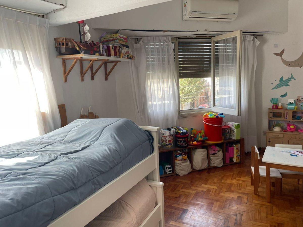Foto de VENTA PH CON TERRAZA Y BALCÓN EN AVELLANEDA, imagen 2