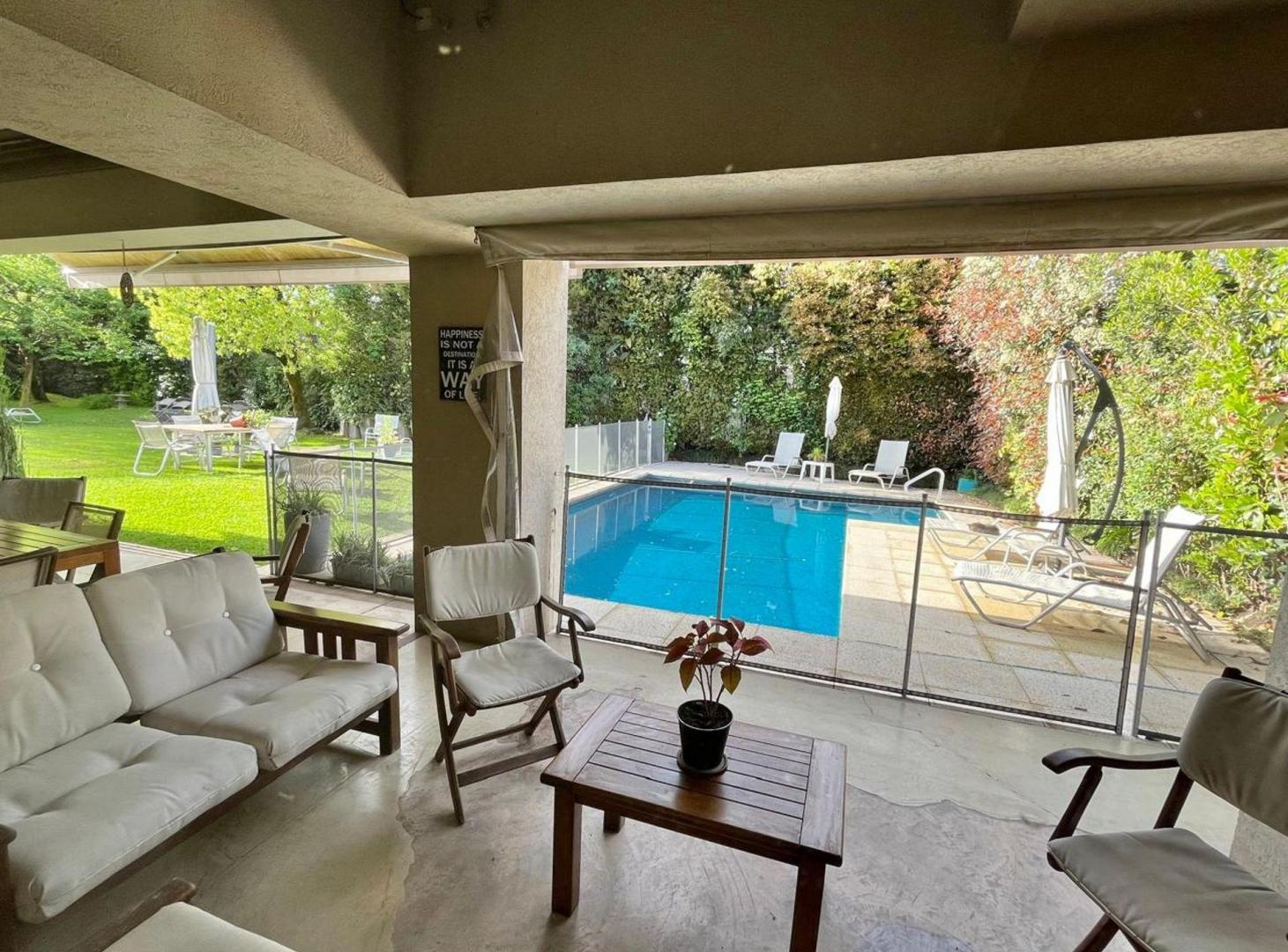 Foto de Venta Casa Moderna 2 Lotes - Country Miraflores, imagen 1