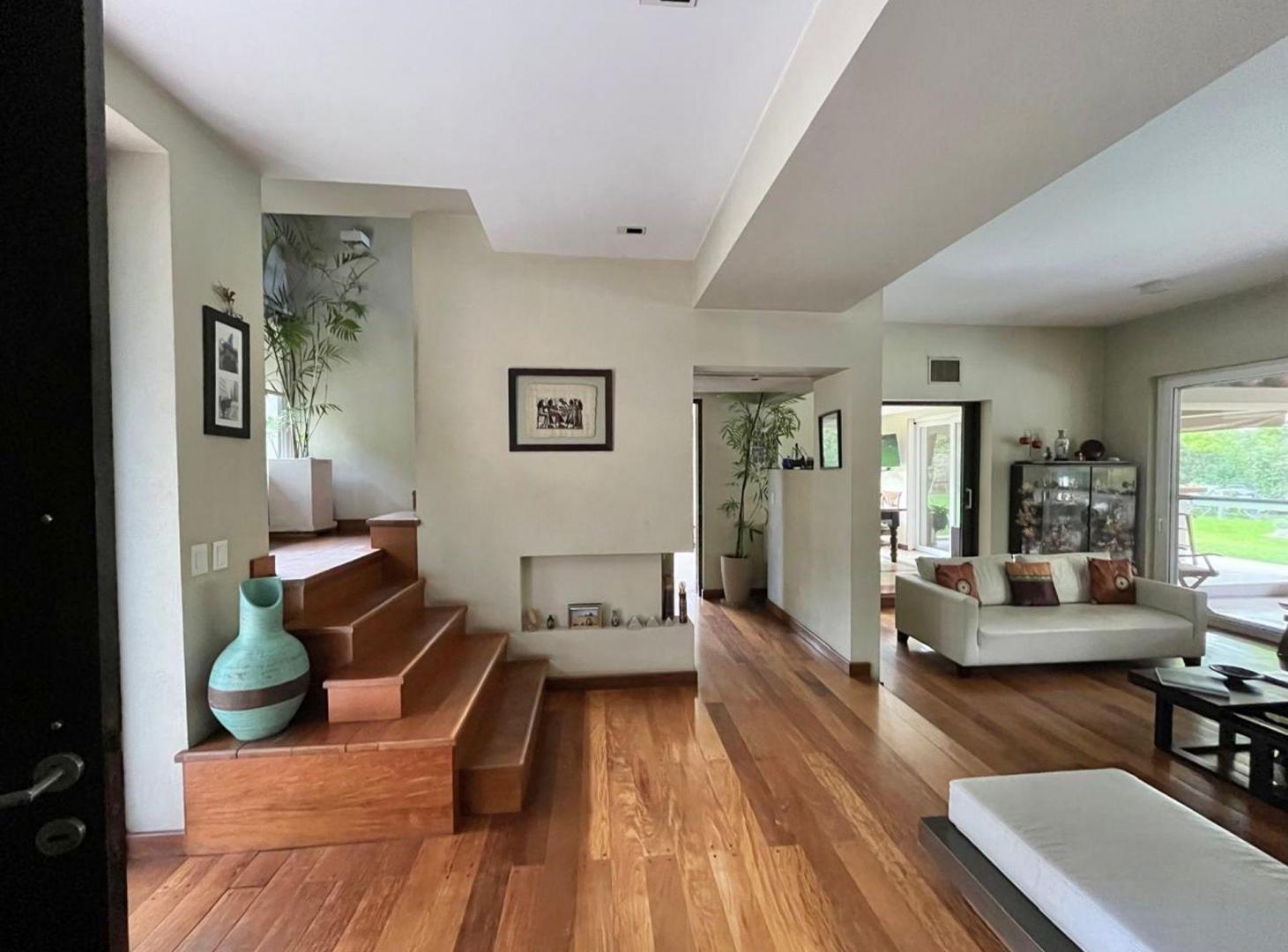 Foto de Venta Casa Moderna 2 Lotes - Country Miraflores, imagen 3