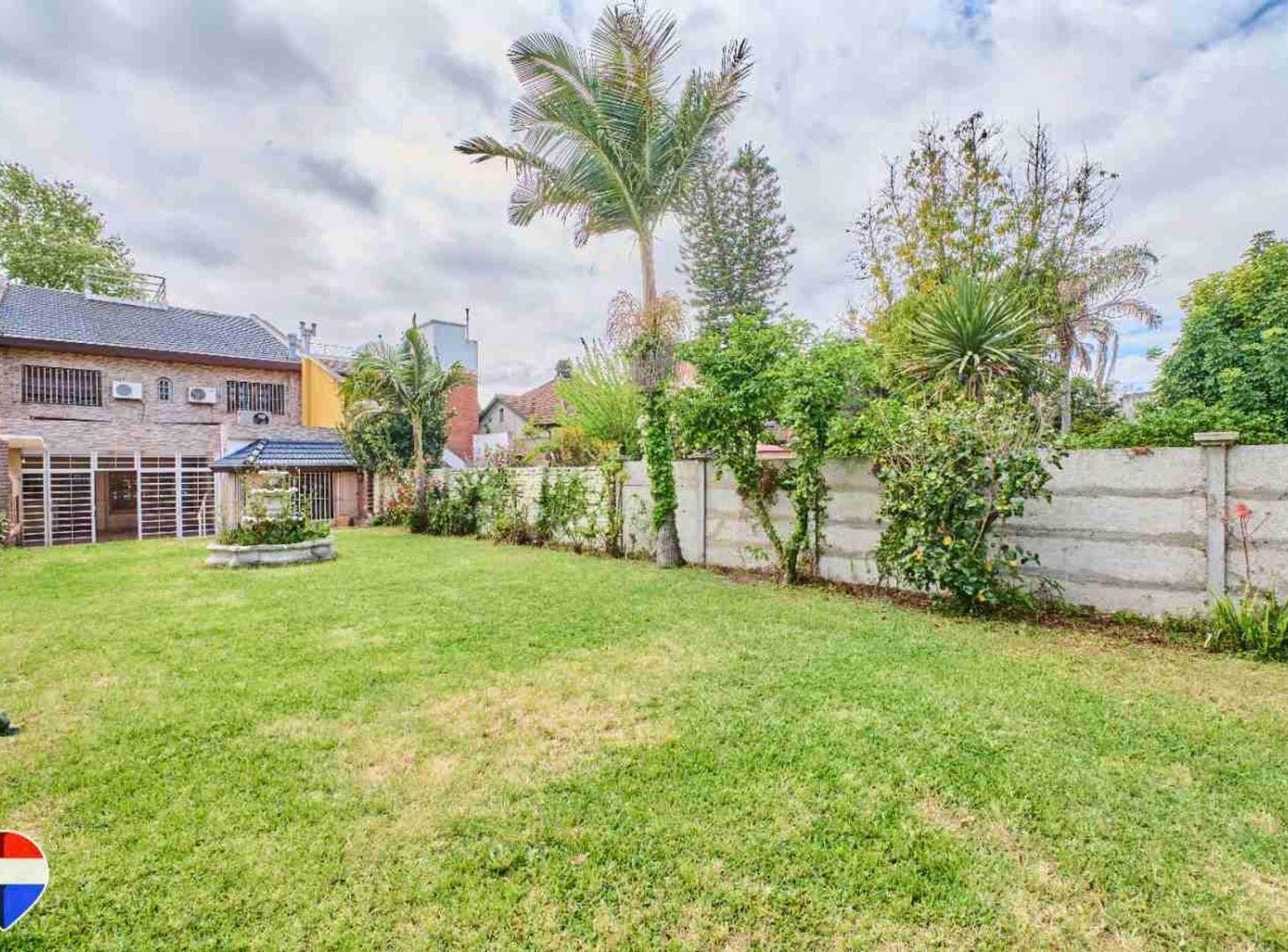 Foto de Venta Casa San Martin 4 amb 2 pisos jardín coch, imagen 4