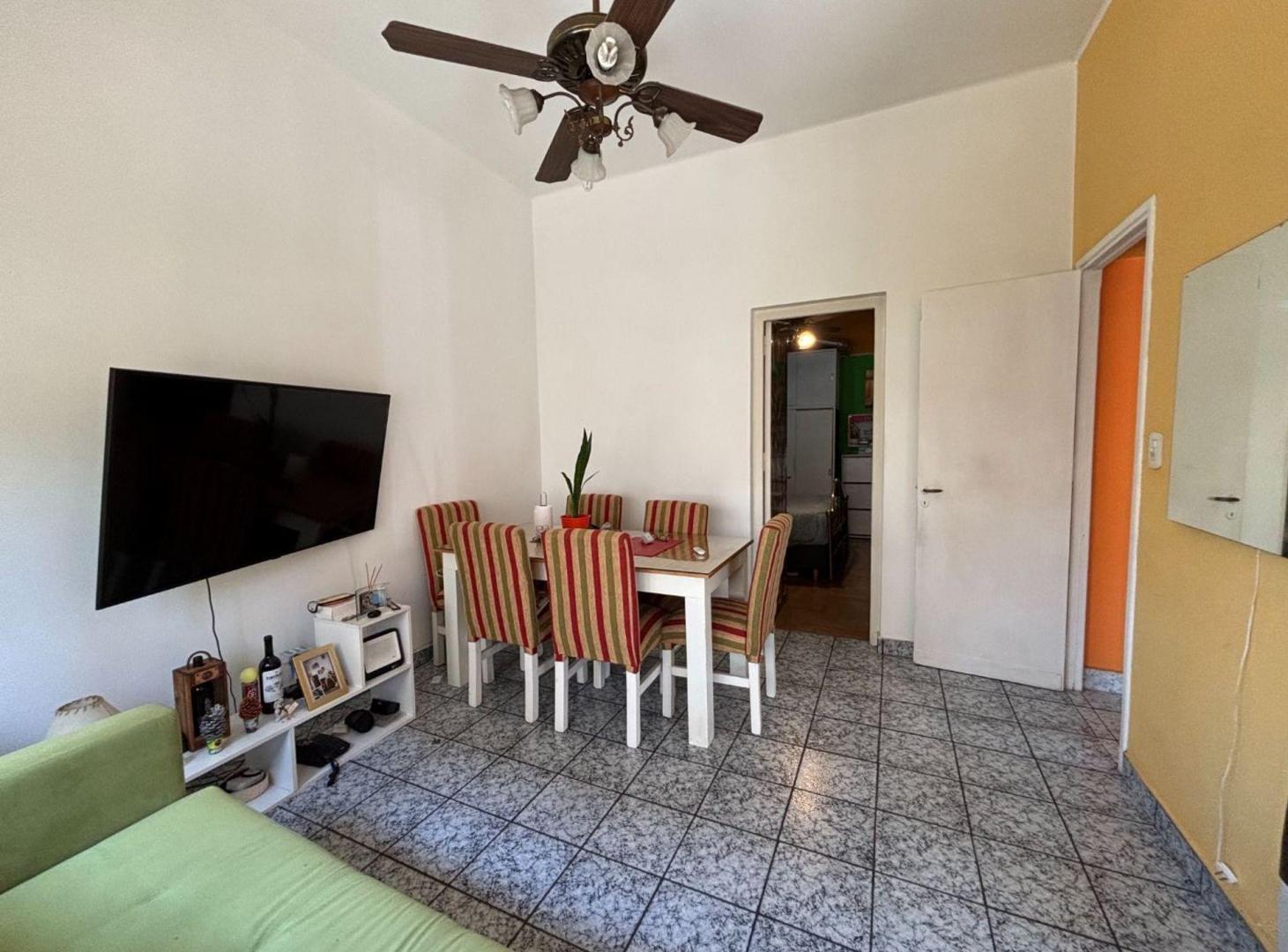 Foto de VENTA PH DOS AMB CON PATIO - PARQUE CHACABUCO, imagen 2