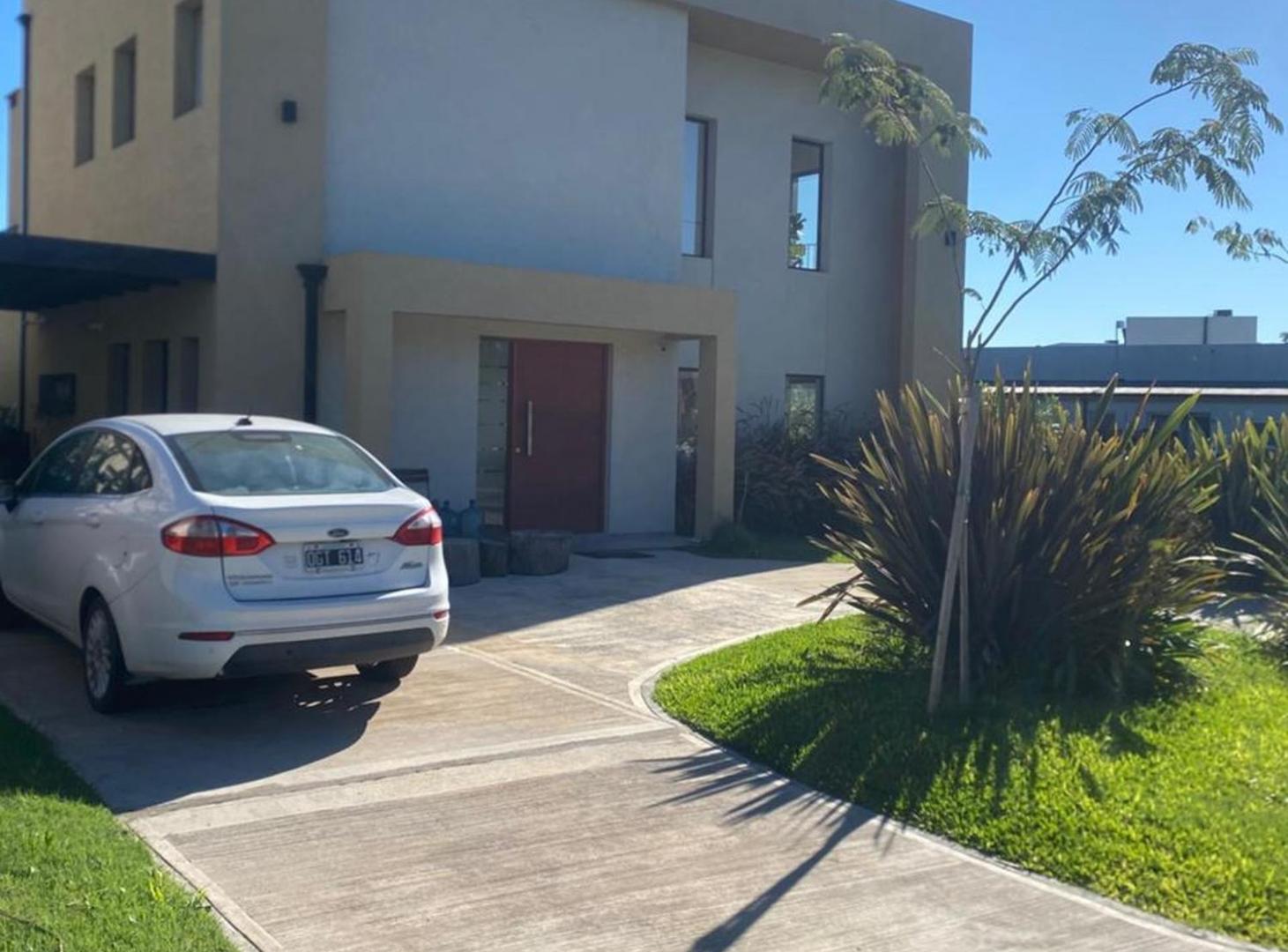 Foto de VENTA CASA - 4 AMB -SANTA EMILIA - PILAR DEL ESTE, imagen 1